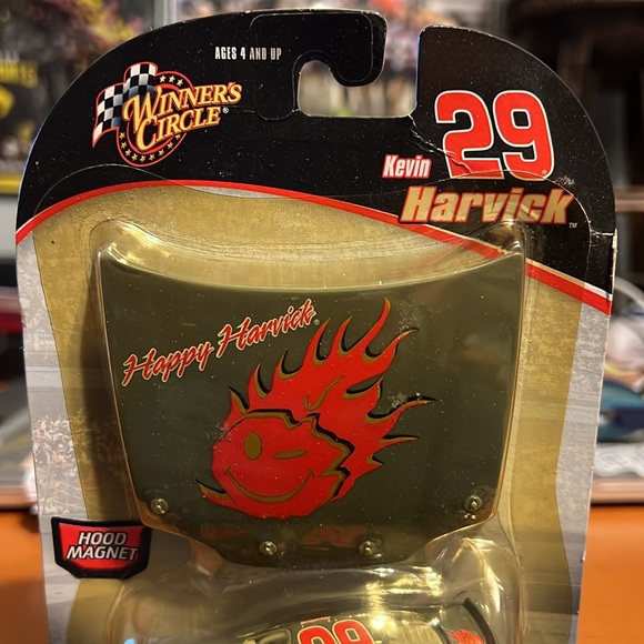 Winner’s Circle Kevin Harvick 1:64 Scale die cast car still on packing - Picture 3 of 6